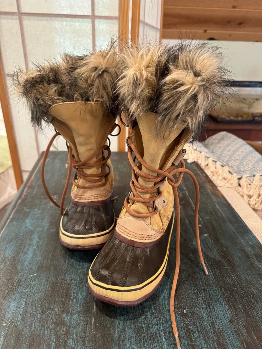 Sorel Women's Tan and Brown Faux-Fur Waterproof Winter Boots S6